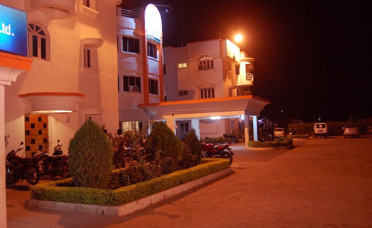 Hotel Sai International Rayagada Exteriér fotografie